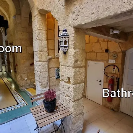 Hotel The