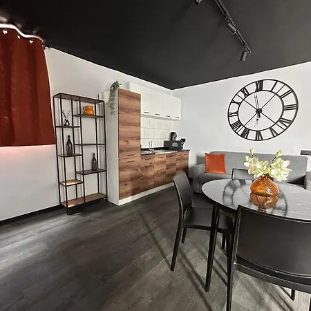 Ξενοδοχείο The *